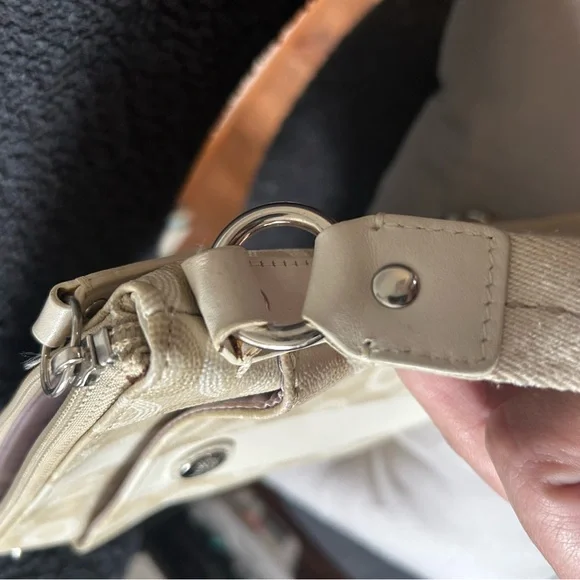 Vintage Coach Signature Stripe Crossbody Ivory Stripe Swingpack - Picture 9 of 11